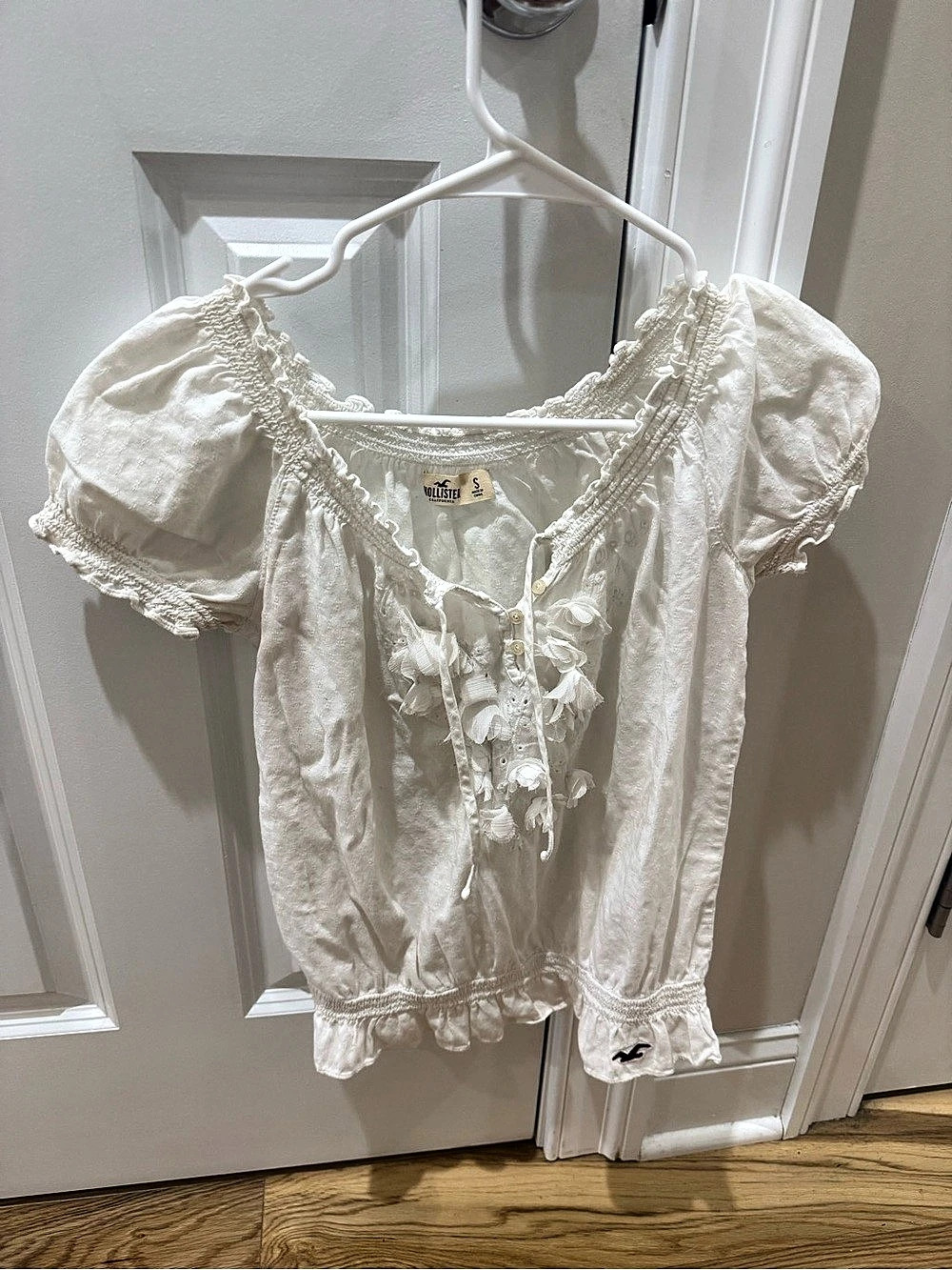 Hollister Puff Sleeve Blouse in White Size Womens Small